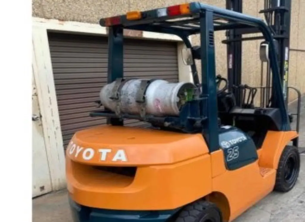 Toyota Forklift With New Engine & Paint