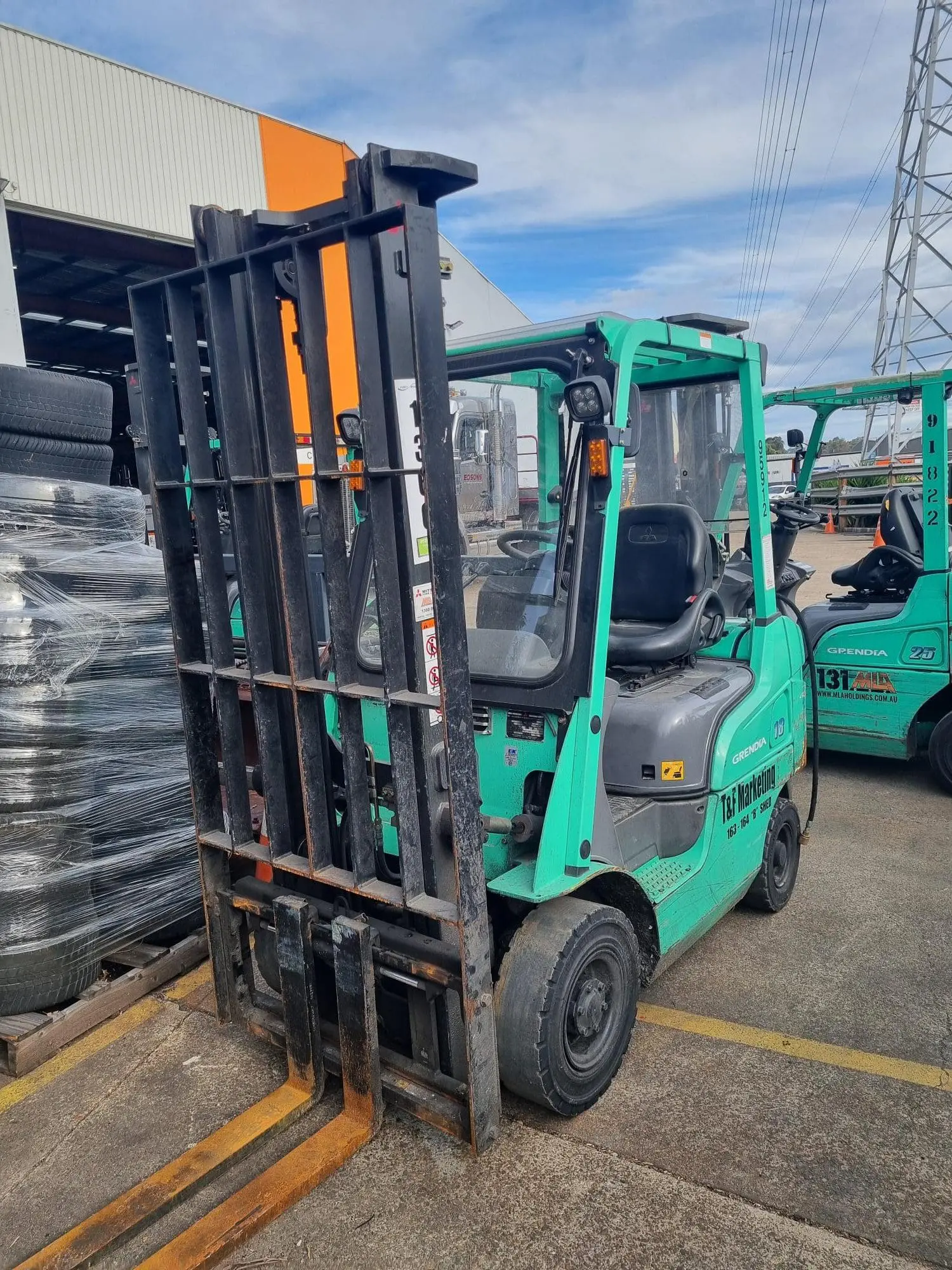 Mitsubishi 1.8T LPG 2-Stage Clearview Counterbalance Forklift